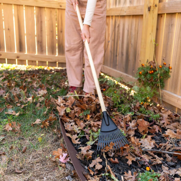 69ecdd93c7383dcffe21cd52fd3d564c9d5313464baa0412084ff.jpg 8-inch Wooden-Handled Polyester Shrub and Leaf rake